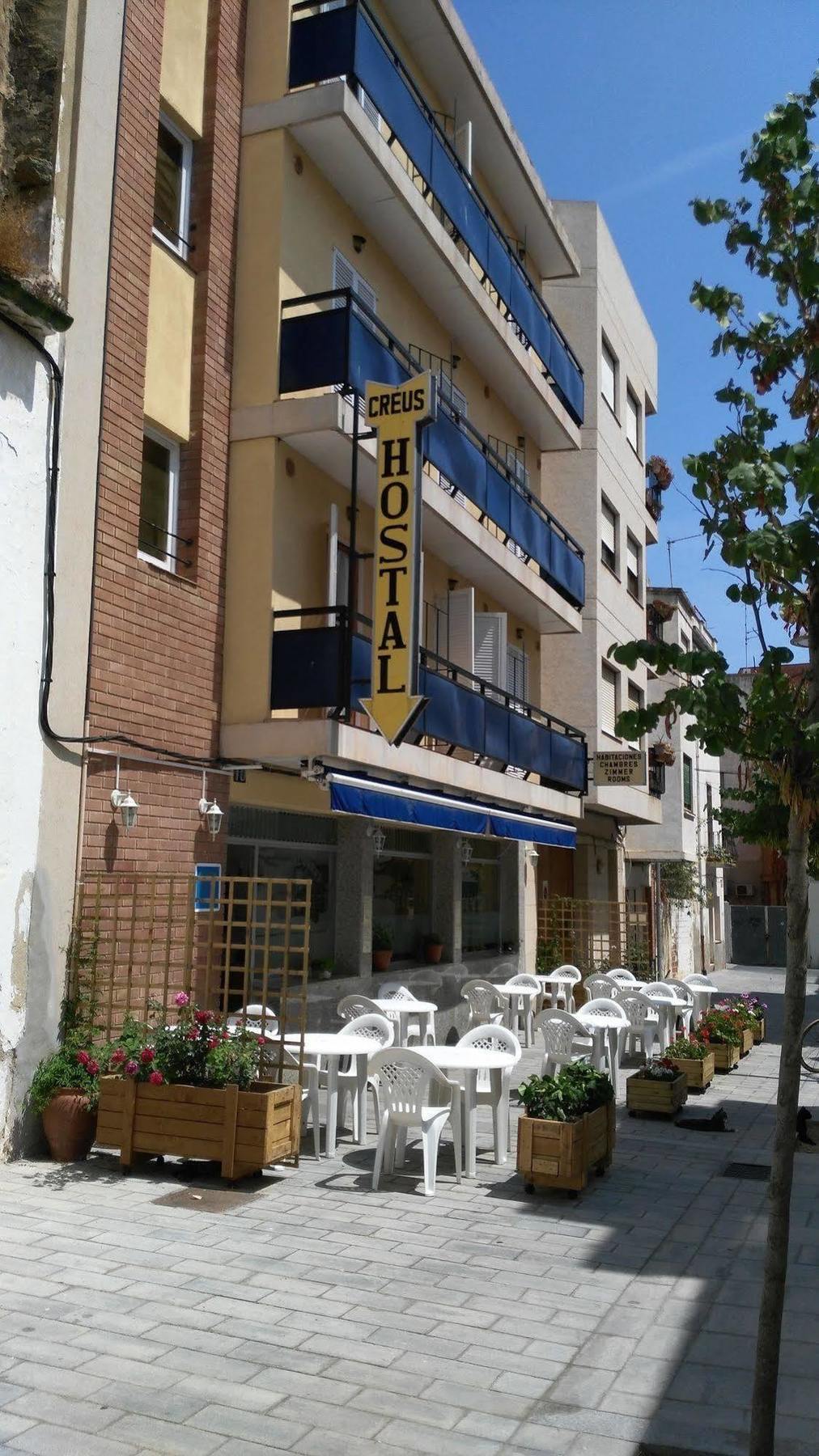 Hostal Creus Roses Esterno foto